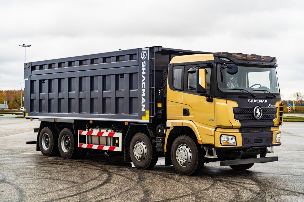 Самосвал Shacman X3000 8X4 SX33186T366