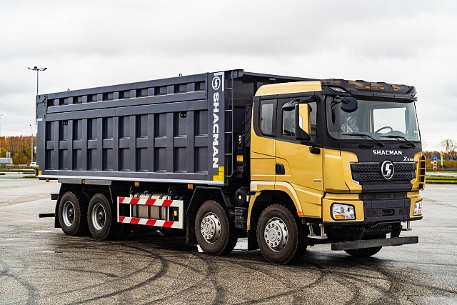 Самосвал Shacman X3000 8X4 SX33186T366